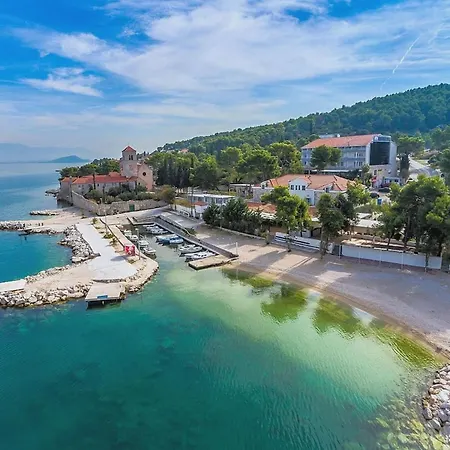 Compass * Trogir